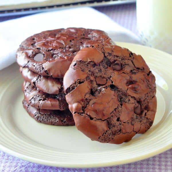 Gluten Free Chocolate Pavlova Cookies