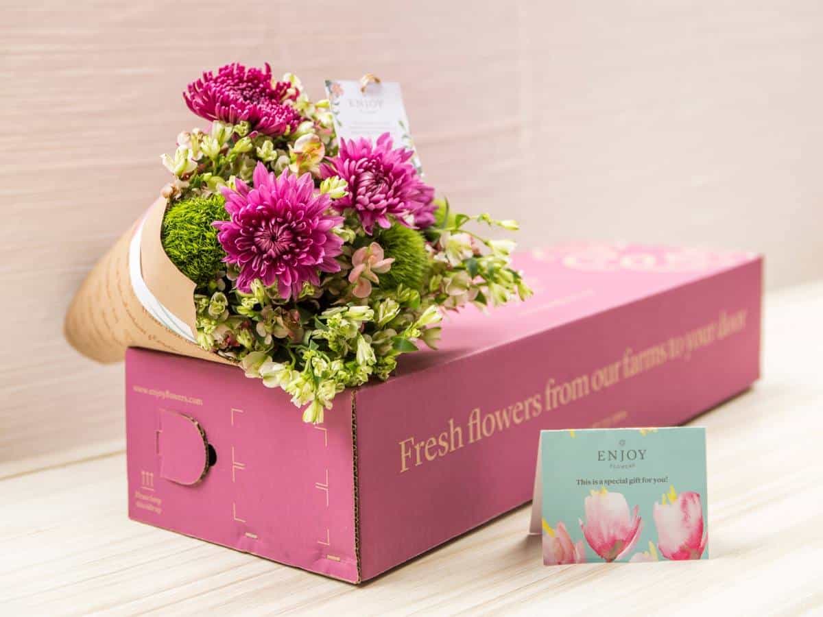 Create at Home Fresh Flowers with Free Delivery Sparkle Letterbox Bouquet Thank You Gifts and more Flowers Fresh Bouquet for Birthdays Fresh Flowers Delivered Next Day Prime Delivery